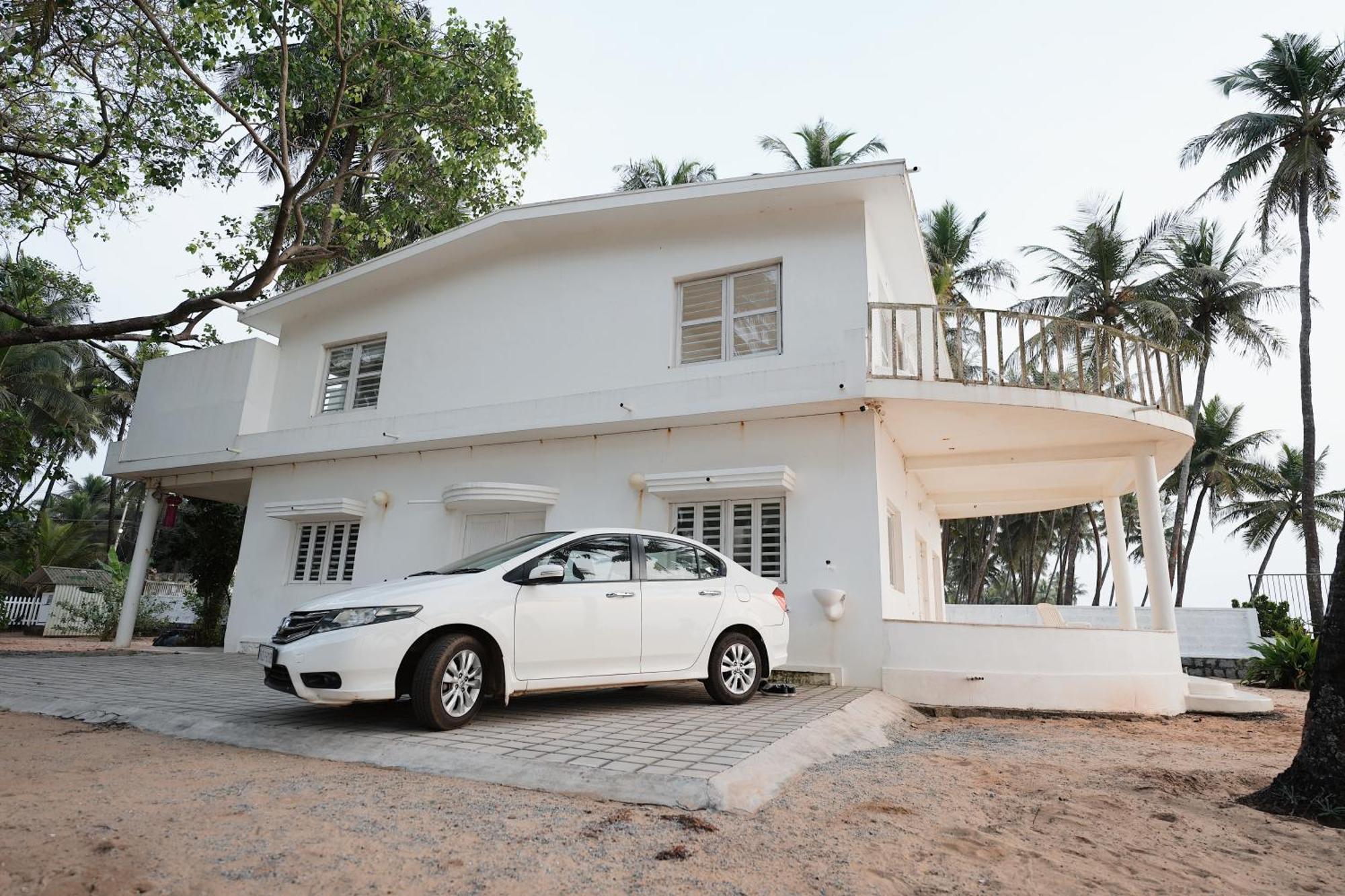 Beach At The White House Udupi Exterior photo